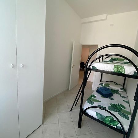 Ampio Appartamento In Posizione Strategica ริมินี ภายนอก รูปภาพ